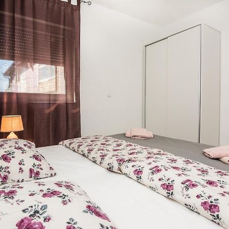 Apartments Krpan Вир Экстерьер фото