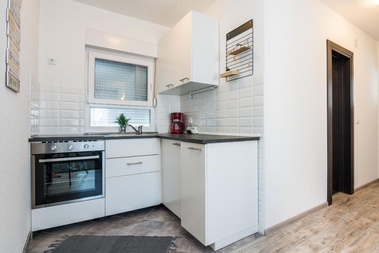 Apartments Krpan Вир Экстерьер фото