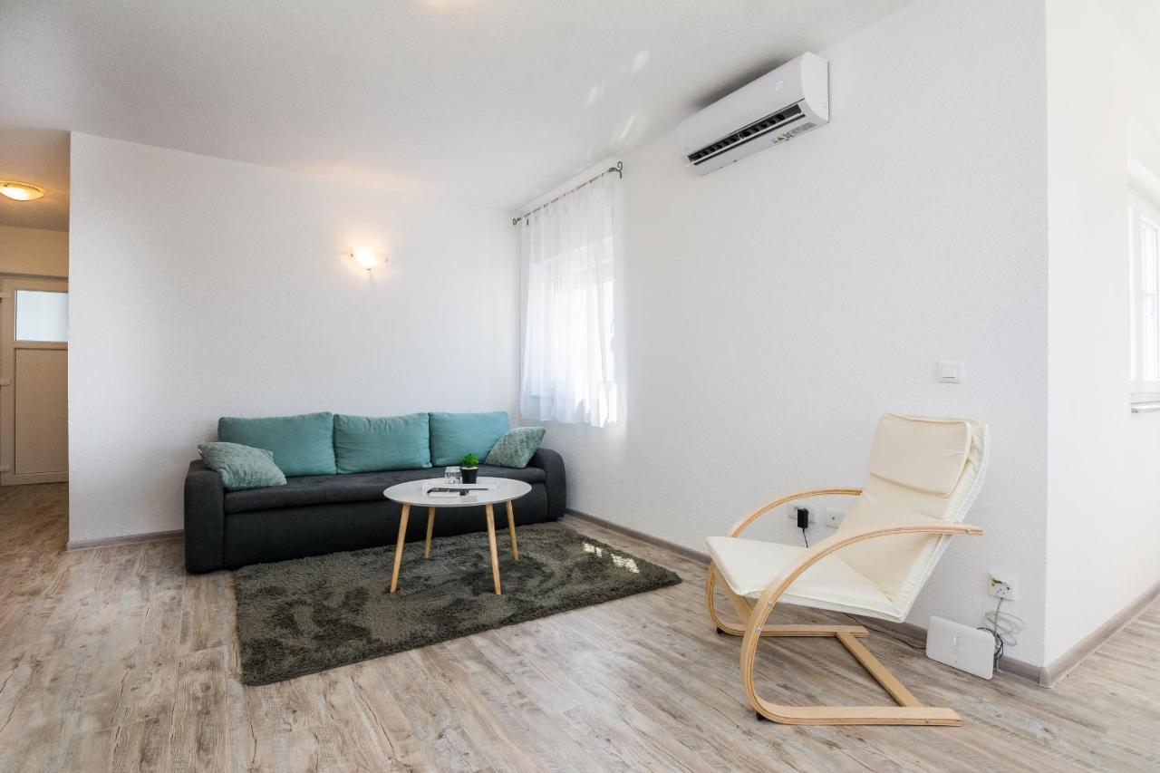Apartments Krpan Вир Экстерьер фото