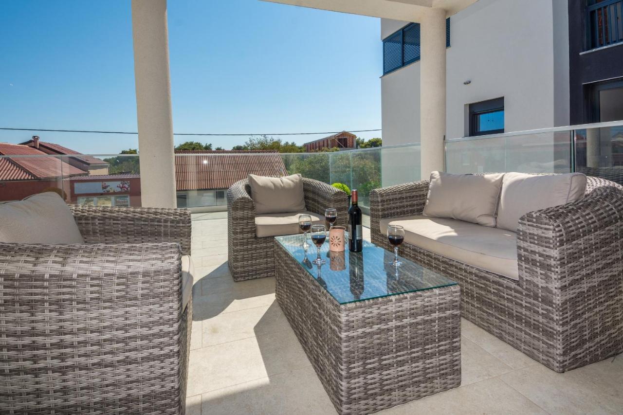Apartments Krpan Вир Экстерьер фото