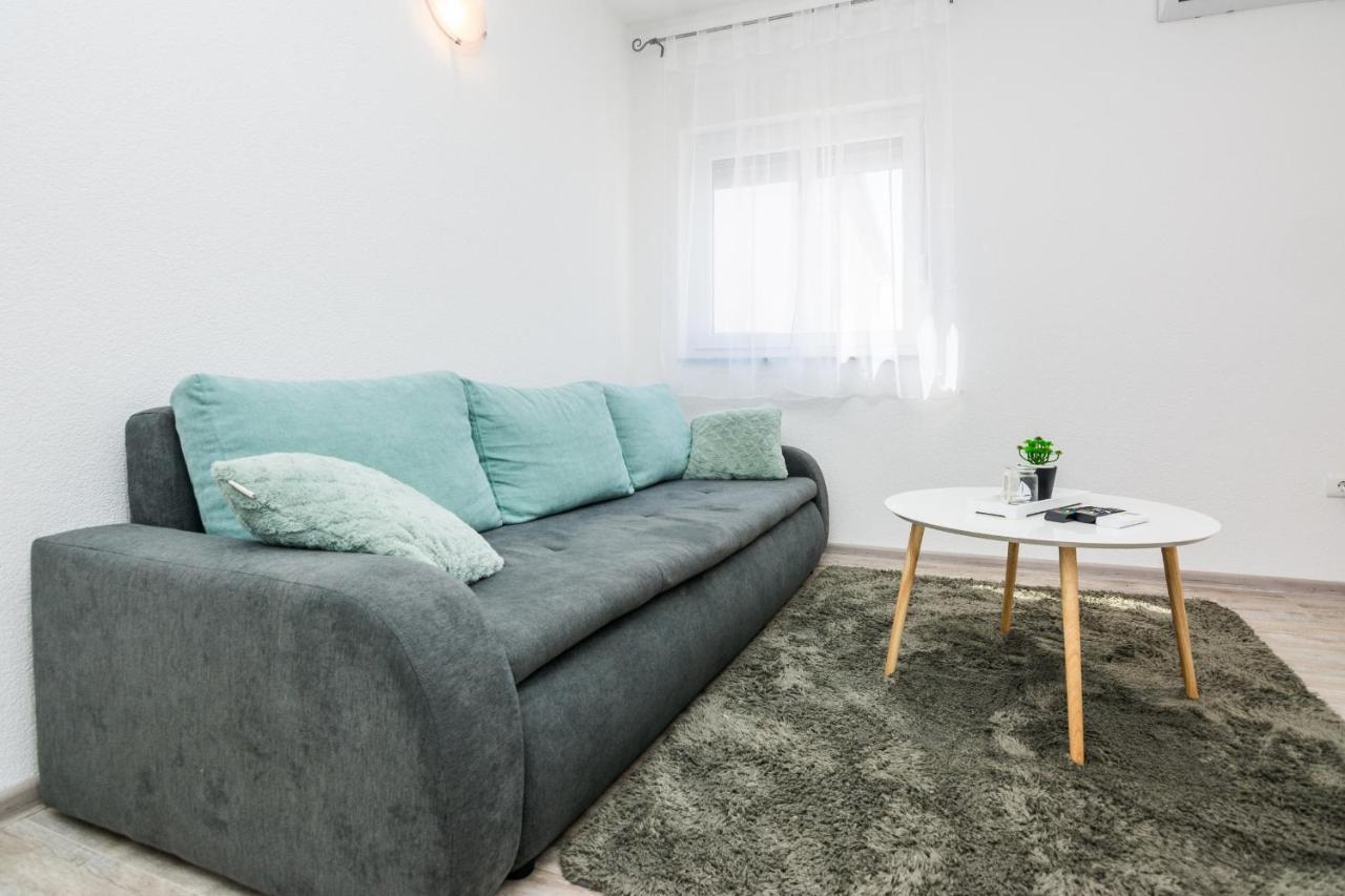 Apartments Krpan Вир Экстерьер фото