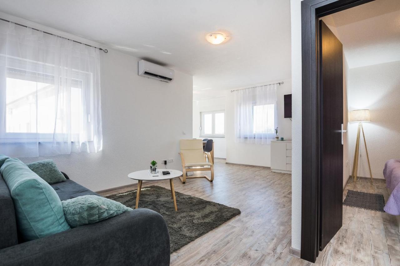 Apartments Krpan Вир Экстерьер фото