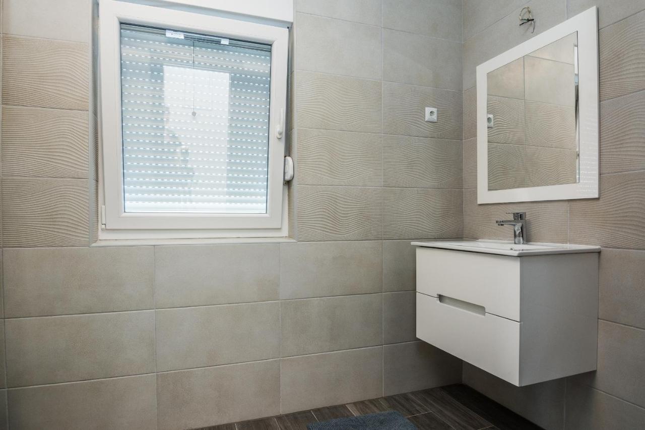 Apartments Krpan Вир Экстерьер фото